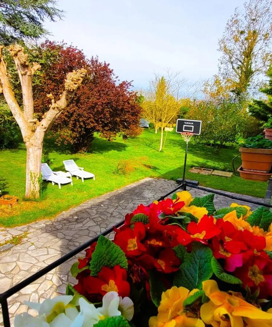 Дом отдыха Belle Maison De Vacances Entre Saint-Malo Et Mont-Saint-Michel. Le Clos Fleuri Франция